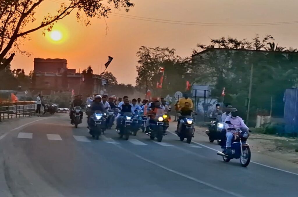 পরিবর্তন যাত্রাকে সামনে রেখে চন্দ্রকোণা রোডে বিজেপির বাইক মিছিল